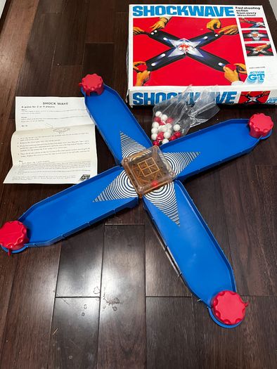 Vintage Shockwave Game (1983)