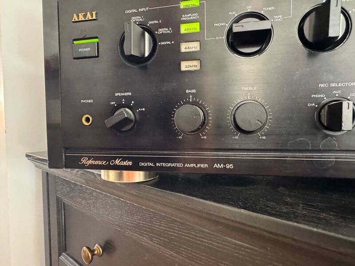 Amplifier Akai Am 95