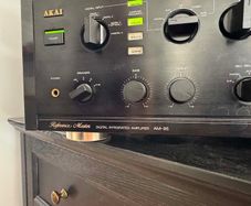Amplifier Akai Am 95