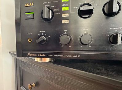 Amplifier Akai Am 95