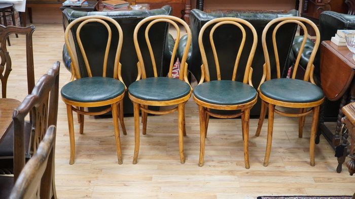 Set of 4 Vintage Bentwood Chairs