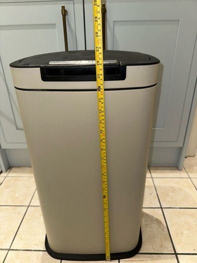 Kitchen bin
