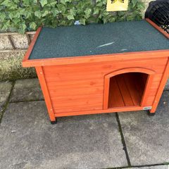 dog kennel
