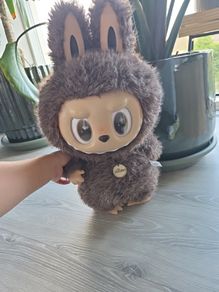 Pop Mart Labubu