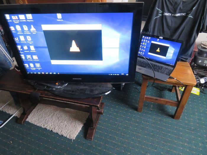 32 Inch Samsung TV (HDMI, no remote)