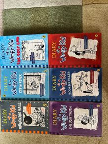 Set of 6 Diary of a wimpy kid books