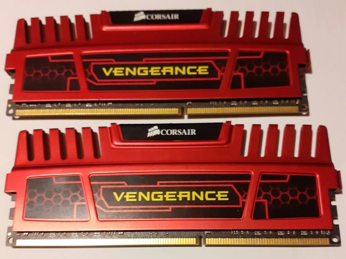 DDR3 Corsair 2x4gig 1866Mhz CL9