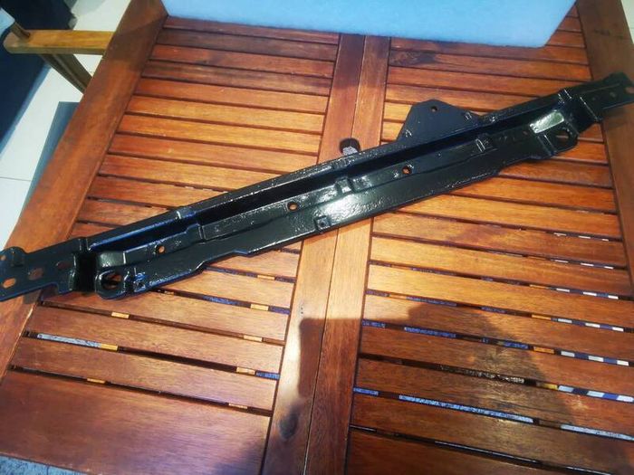 Lower radiator mount Alfa Romeo