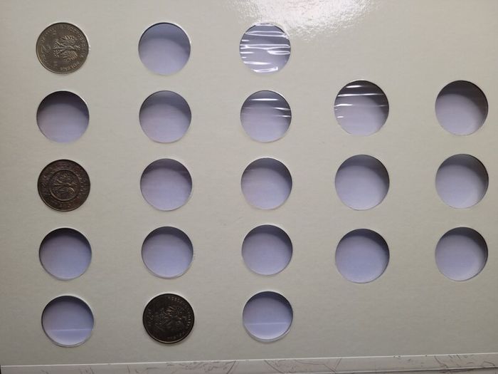 Asking price 440 euro. Poland Set of 2 zloty coin GOLD NORDIC 1995-2009 (103 pieces).