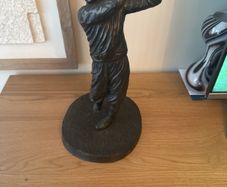 bronze golfer