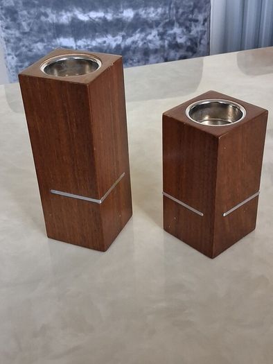 Set of 2 Candlestick Holders