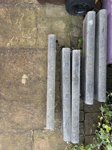 kerbstones