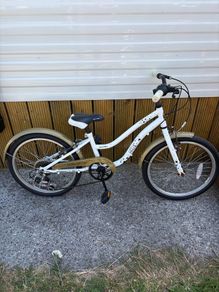 Girls bike