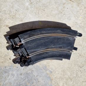 Scalextric C8206: 4x Radius 2 Track Curves (R2 Extension Pack).