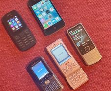 Iphone / Nokia / sony ericsson phones