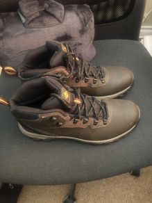 Columbia Newton Ridge II WP trekking and hiking boots size UK 9