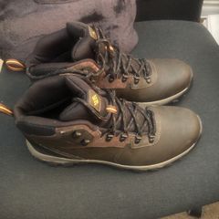 Columbia Newton Ridge II WP trekking and hiking boots size UK 9