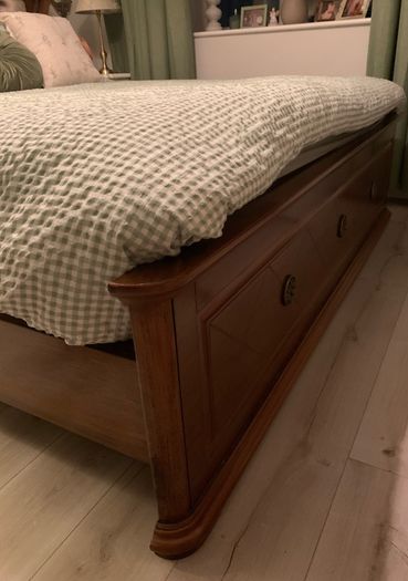 Superking size bed and mattress like new