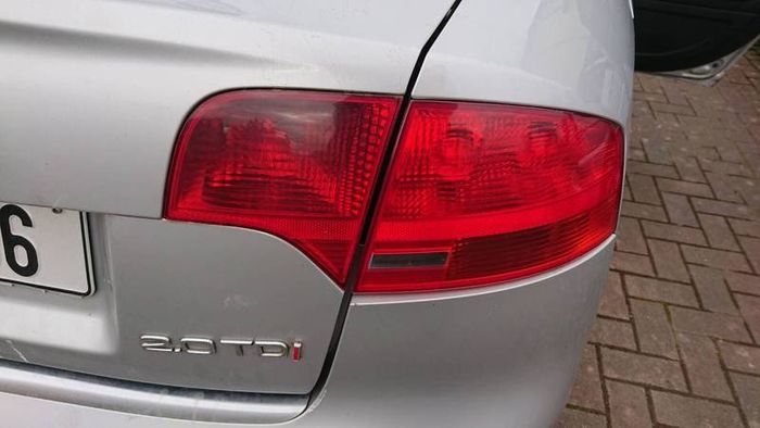 Audi a4 b7 taillights saloon rear light lamps fog lights s-line parts 2.0tdi BLB BRE BRD engines three spoke mfsw suspension parts