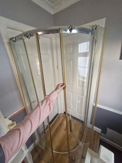 corner shower unit & stone base