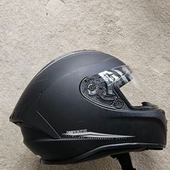 Helmet - Matt Black (Medium)