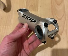 zipp stem