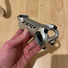 zipp stem