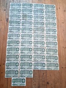 43 English One Pound Notes(40s,50s,60s)