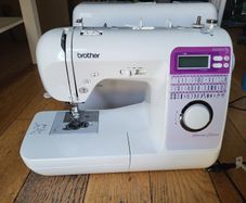 Sewing machine BROTHER Innovis 27 Special Edition