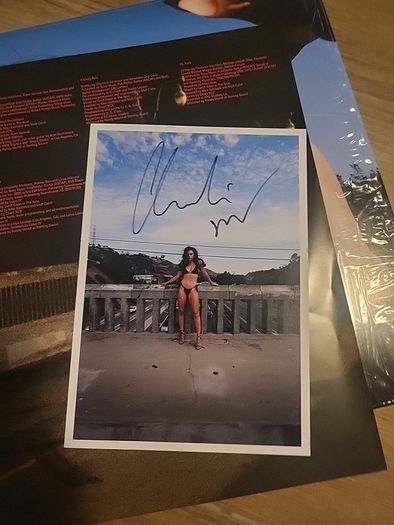Charlie xcx Crash limited edition 2022 us white vinyl with signed photo