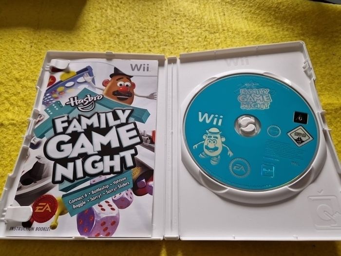 Hasbro Family game night Nintendo Wii games Original