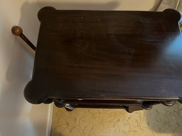 Antique shelving table