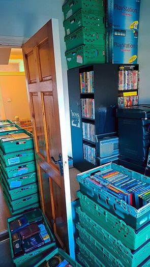 Hundreds of collectible dvd boxsets