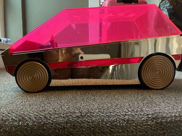 LOL car