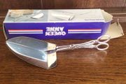 Queen Anne Silver plated Scissor Gateaux / Cake Server  boxed