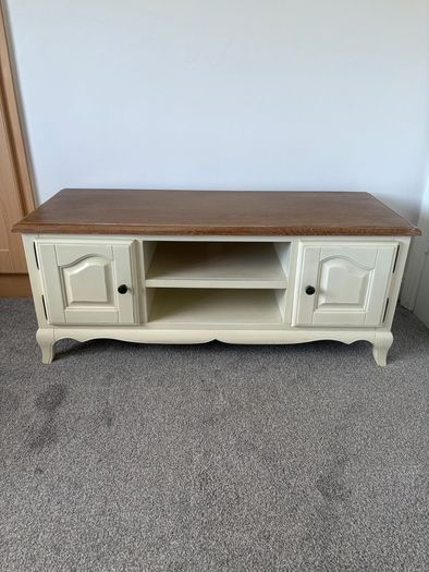 Cream & Oak TV Unit / Entertainment Cabinet