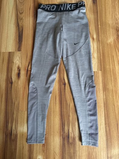 Nike pro leggings size small in excellent condition!