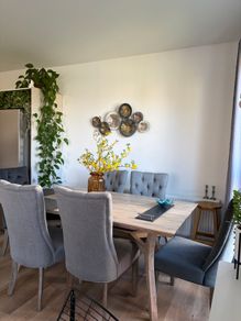 Dining room chairs set