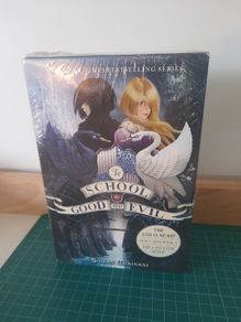 The School for Good and Evil  Sealed Book Set 10e