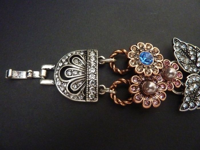 Art Deco Vintage Style Flower Leaf Statement Bracelet