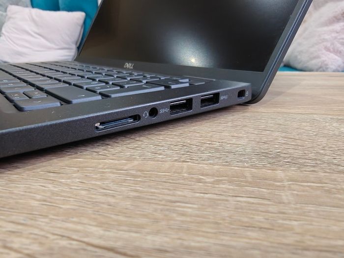 Dell Latitude 7410 | i7 | 16GB | 256GB | 14" FHD | Win11