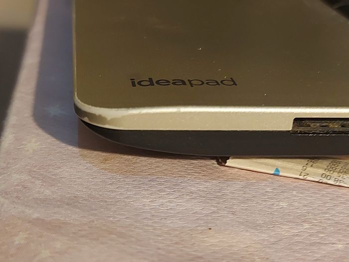 Lenovo Ideapad U350, Model 2963, Intel Core 2 Solo CPU U3500, 1.4GHz, 4GB Ram, 230GB SSD,  Windows 7 professional 32 bit, Opera, Firefox, Chrome and VLC