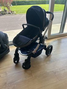 I candy peech buggy and car seat with 360 swivel