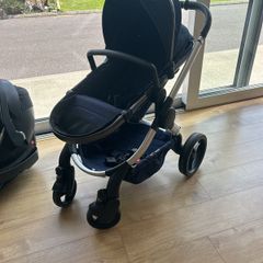 I candy peech buggy and car seat with 360 swivel
