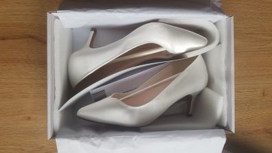 Rainbow club Ivory shoes