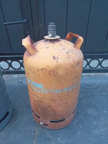gas bottle (small bit less than full)