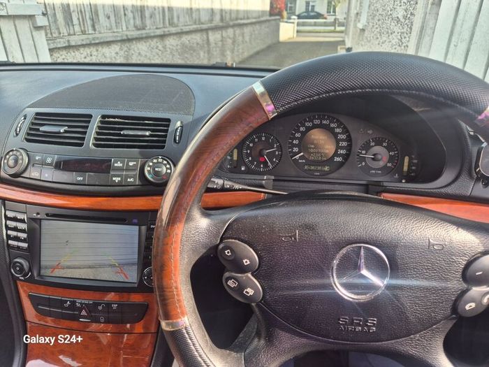 Mercedes-Benz E-Class 2008