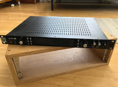Universal Audio Apollo 8 QUAD Mk2