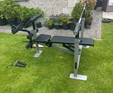 weight bench