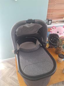 UPPAbaby V3 Carrycot Greyson